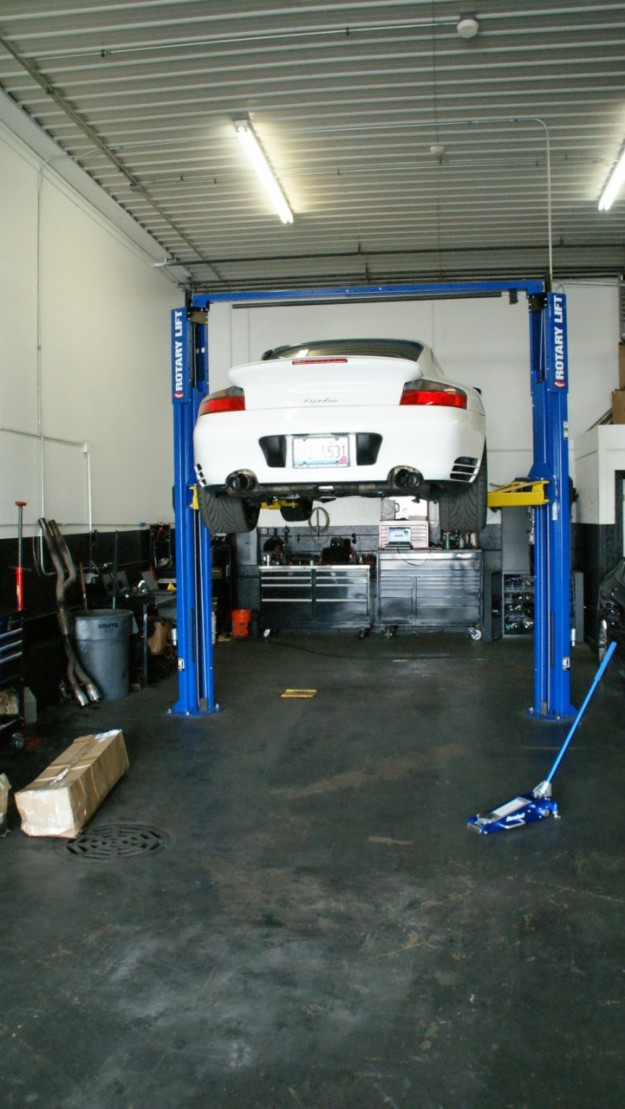 911 Turbo muffler install!