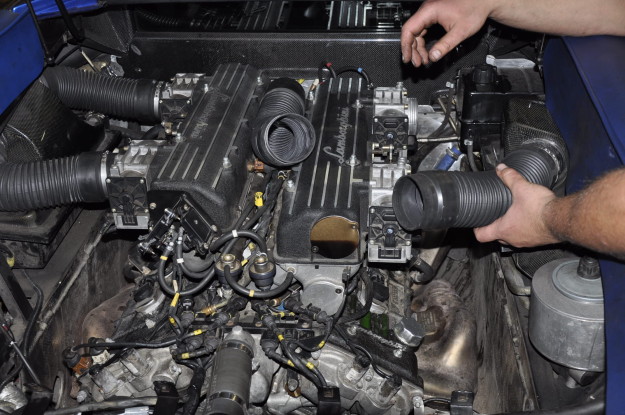 Lamborghini Murciélago valve adjustment repair service ...