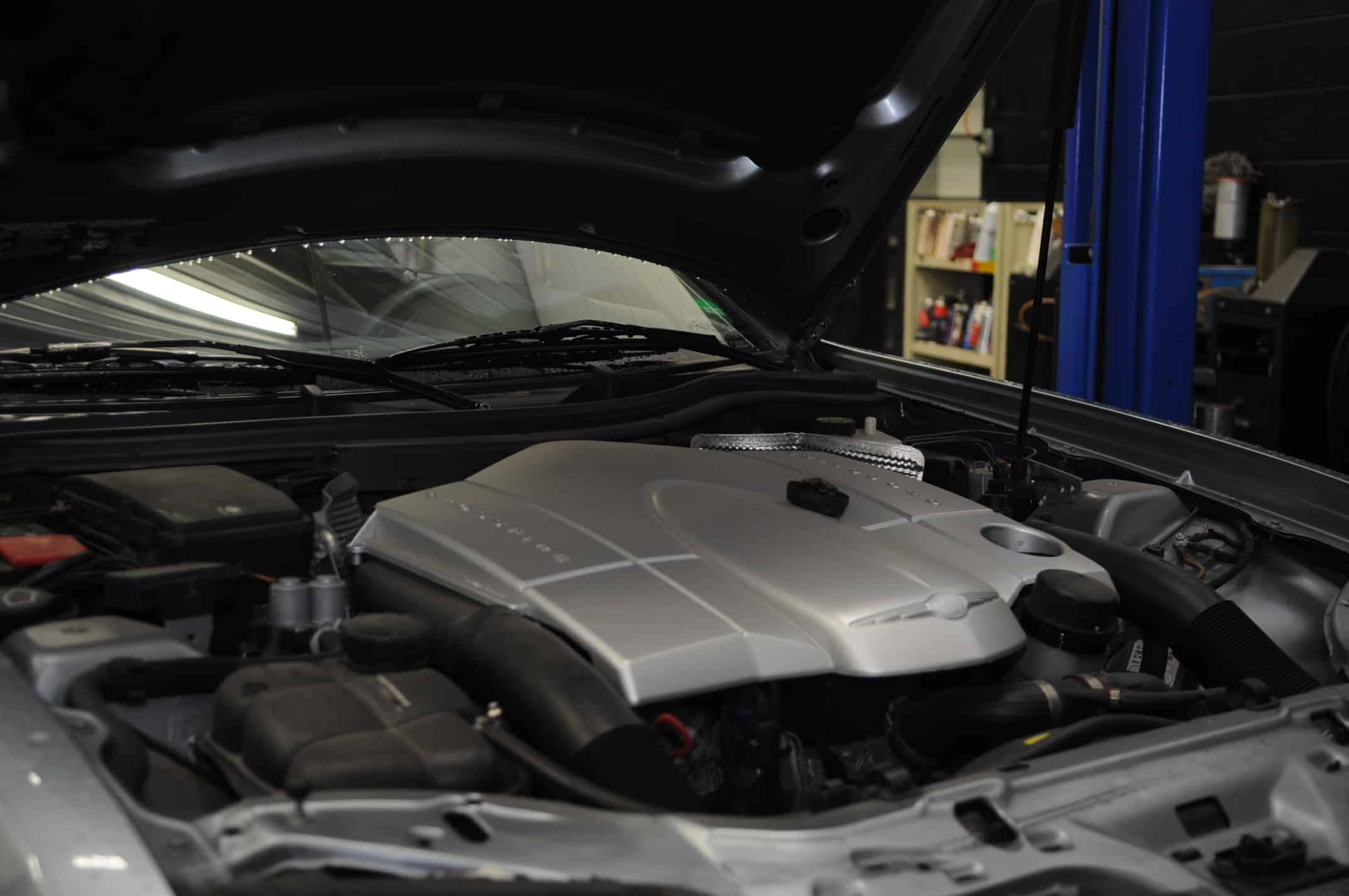 Unconventional Oil Change 2004 Chrysler Crossfire 3 2l V6 M112 And 2001 Mercedes Benz S55 Amg 5 4l V8 M113 Engine Bay Coupe Car Repair Performance Fluid Motorunion 2108 W Ferry Rd Unit 102 Naperville Il