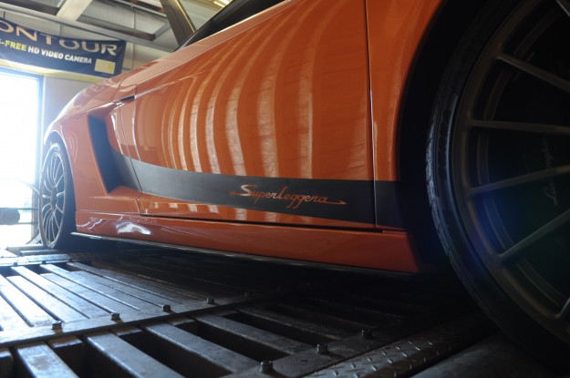 Lamborghini Gallardo Superleggera Exhaust Install - Fluid MotorUnion (1)