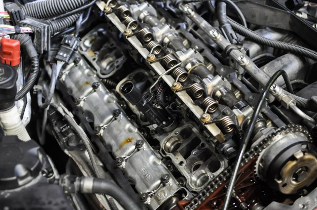 BMW 135i ValveTronic Motor Failure (25) Car Repair