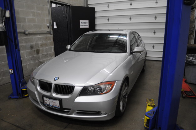 2007 BMW e90 335i Brake hydraulic fluid service light maintenance reminder flush exterior headlights exterior silver bumper