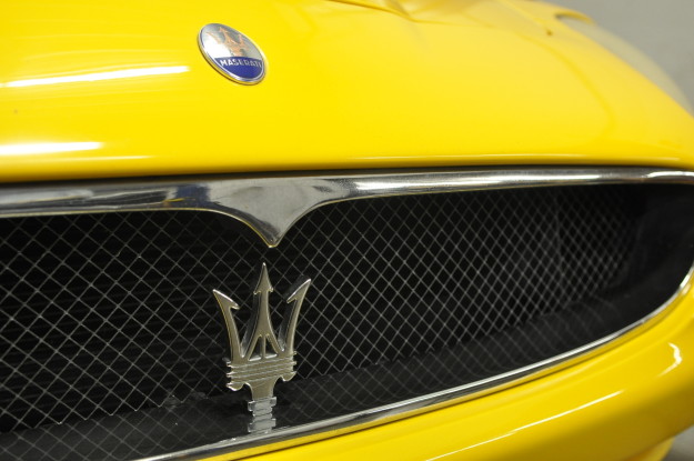 2003 Maserati Spyder Cambiocorsa 4200GT Granturismo Yellow service repair and maintenance in chicago naperville and plainfield fluid MotorUnion grill emblem trident logo