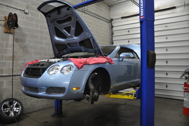 Bentley Continental GT Air Shock Replacement 1