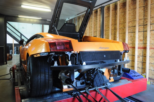 Lamborghini Gallardo Superleggera Exhaust Install - Fluid MotorUnion (2)
